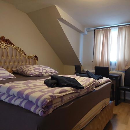 Hotel Bruchsaler Herz Екстер'єр фото