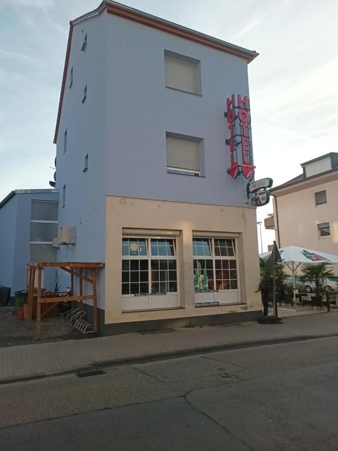 Hotel Bruchsaler Herz Екстер'єр фото