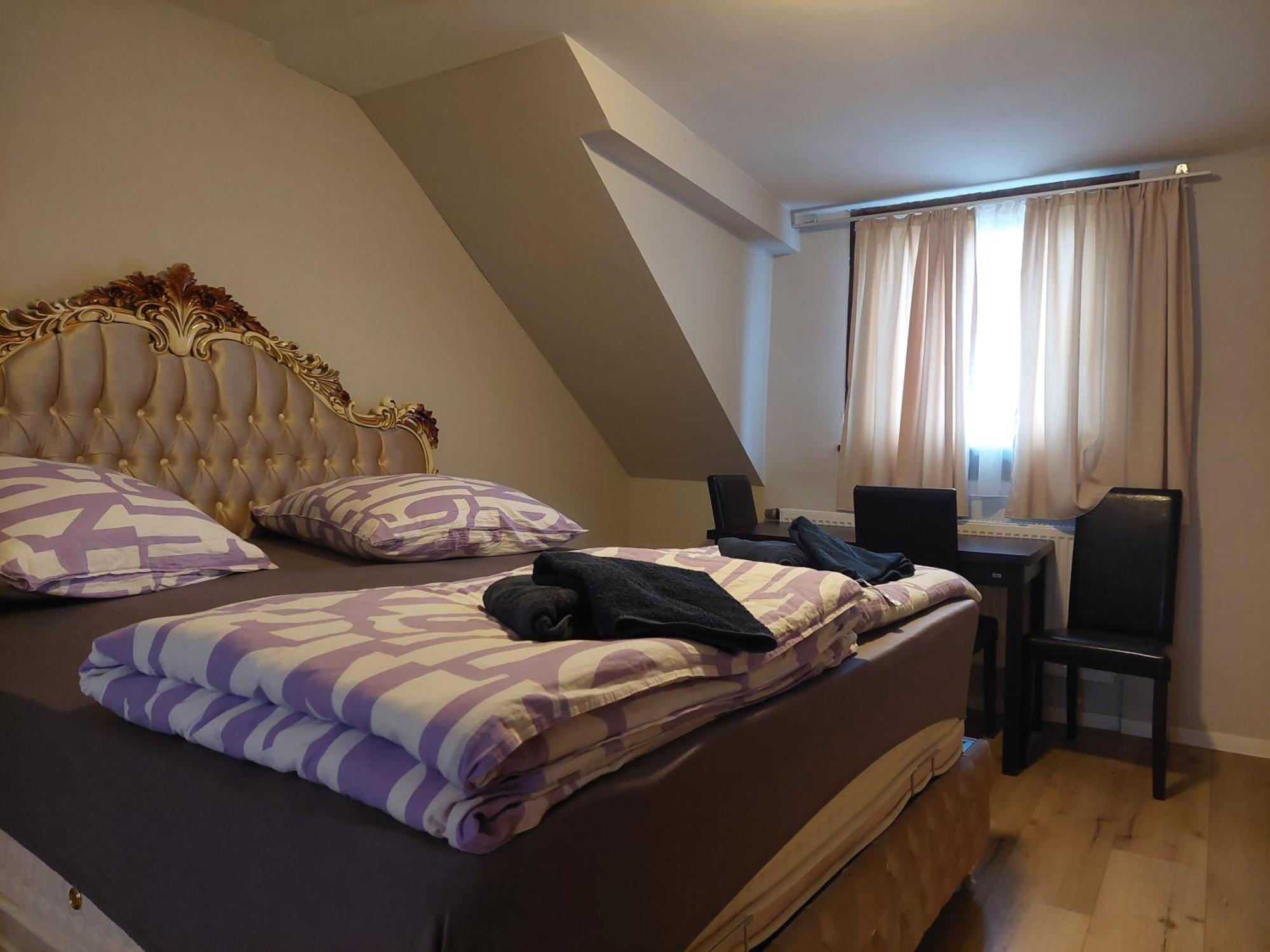 Hotel Bruchsaler Herz Екстер'єр фото
