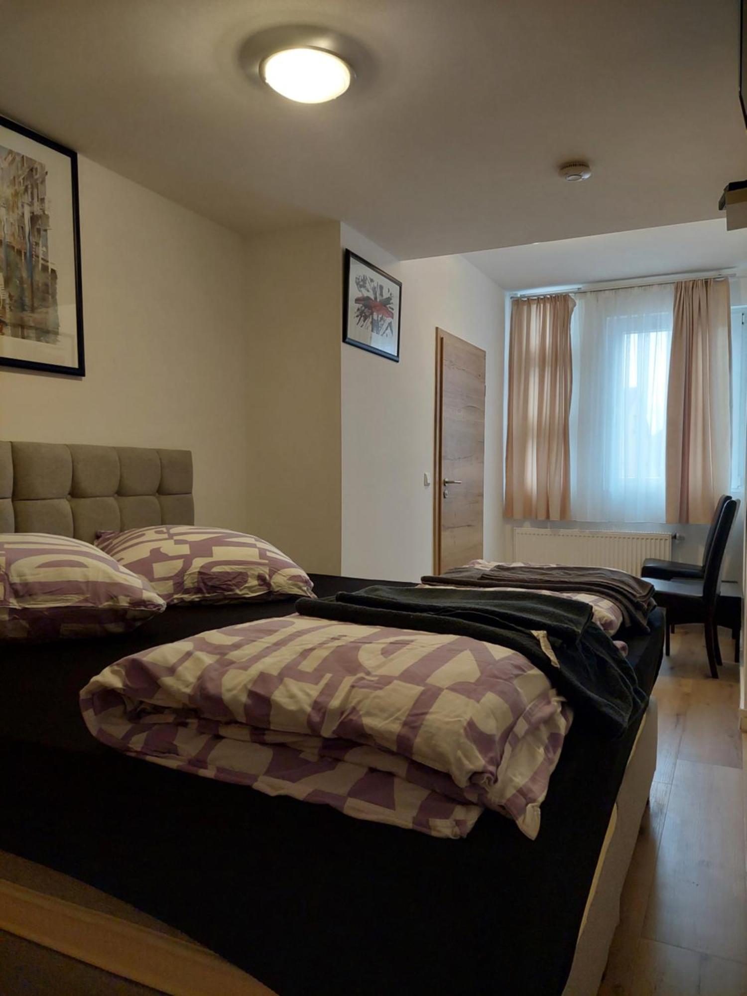 Hotel Bruchsaler Herz Екстер'єр фото